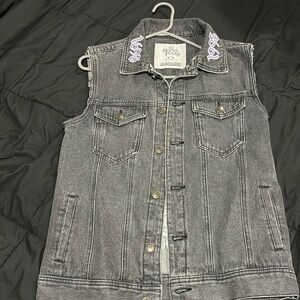 Hocus pocus denim vest